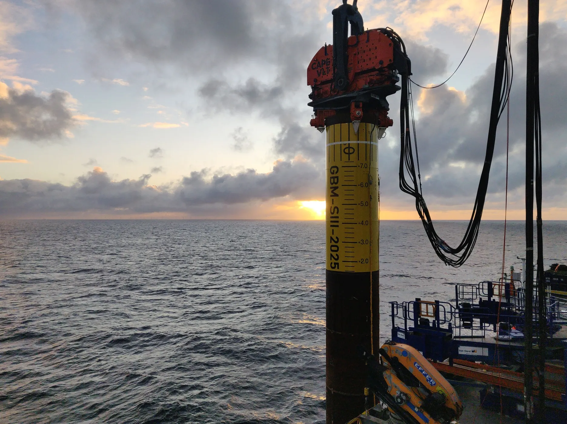 Silent installation of offshore wind farms with investment in GBM Works